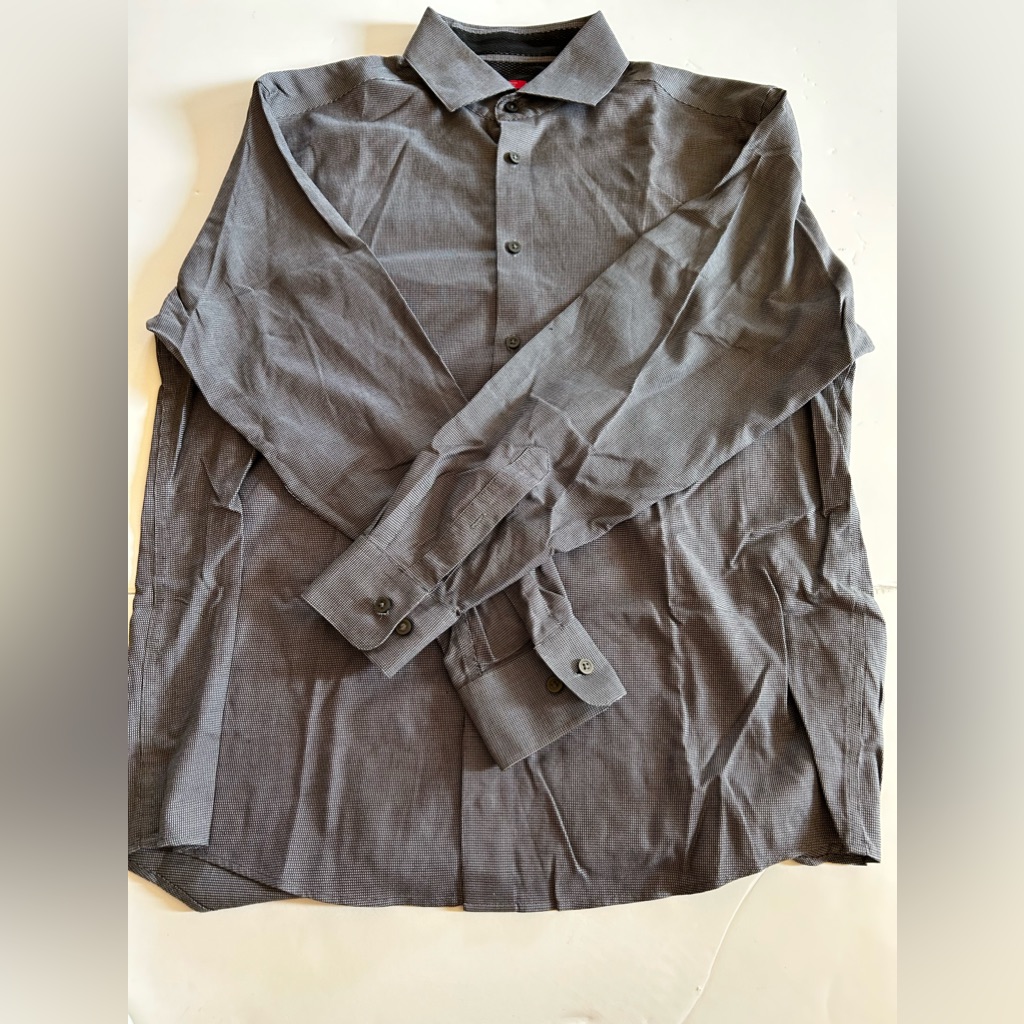 Preowned Awairness By Kenneth Cole 17 3435